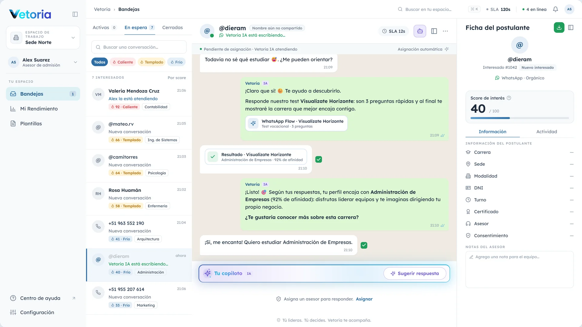 Conversación de WhatsApp atendida por Vetoria, vista en el CRM